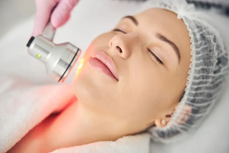 Licensed practitioner performing a PDRN skin booster injection during a Skin Revitalization treatment at Yeppeun Skin Clinic, Jumeirah 2, Dubai